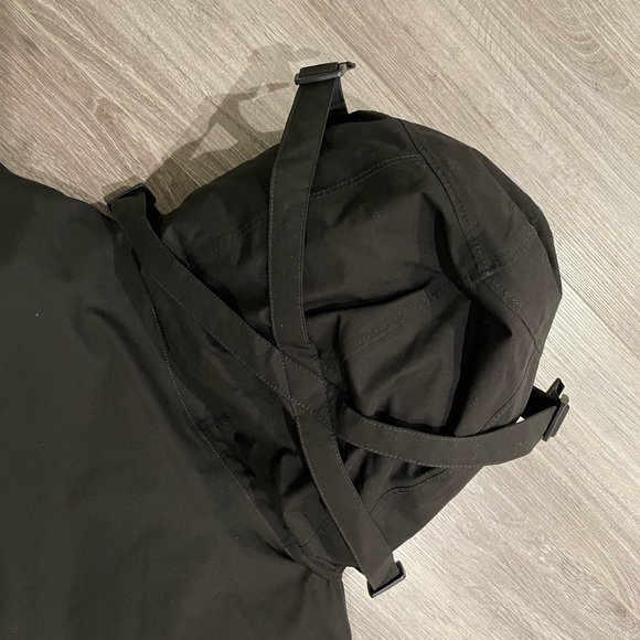 Brand new stone island ripstop gore Tex down parka
Size XL - Picture 7 of 13